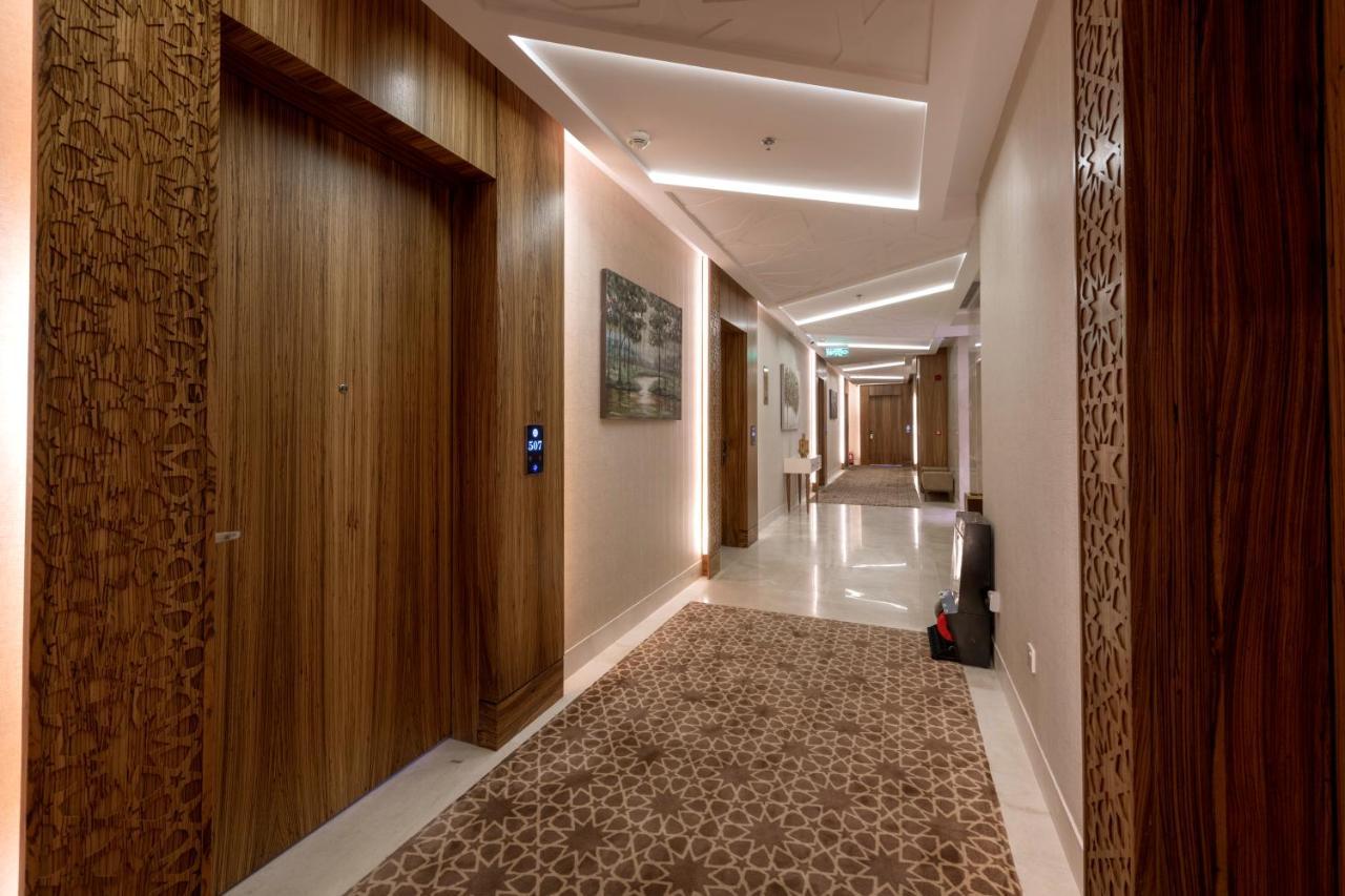 Taj Jeddah Hotel Apartment Екстериор снимка
